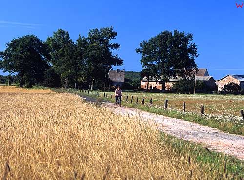 Smołdziński Las-wieś